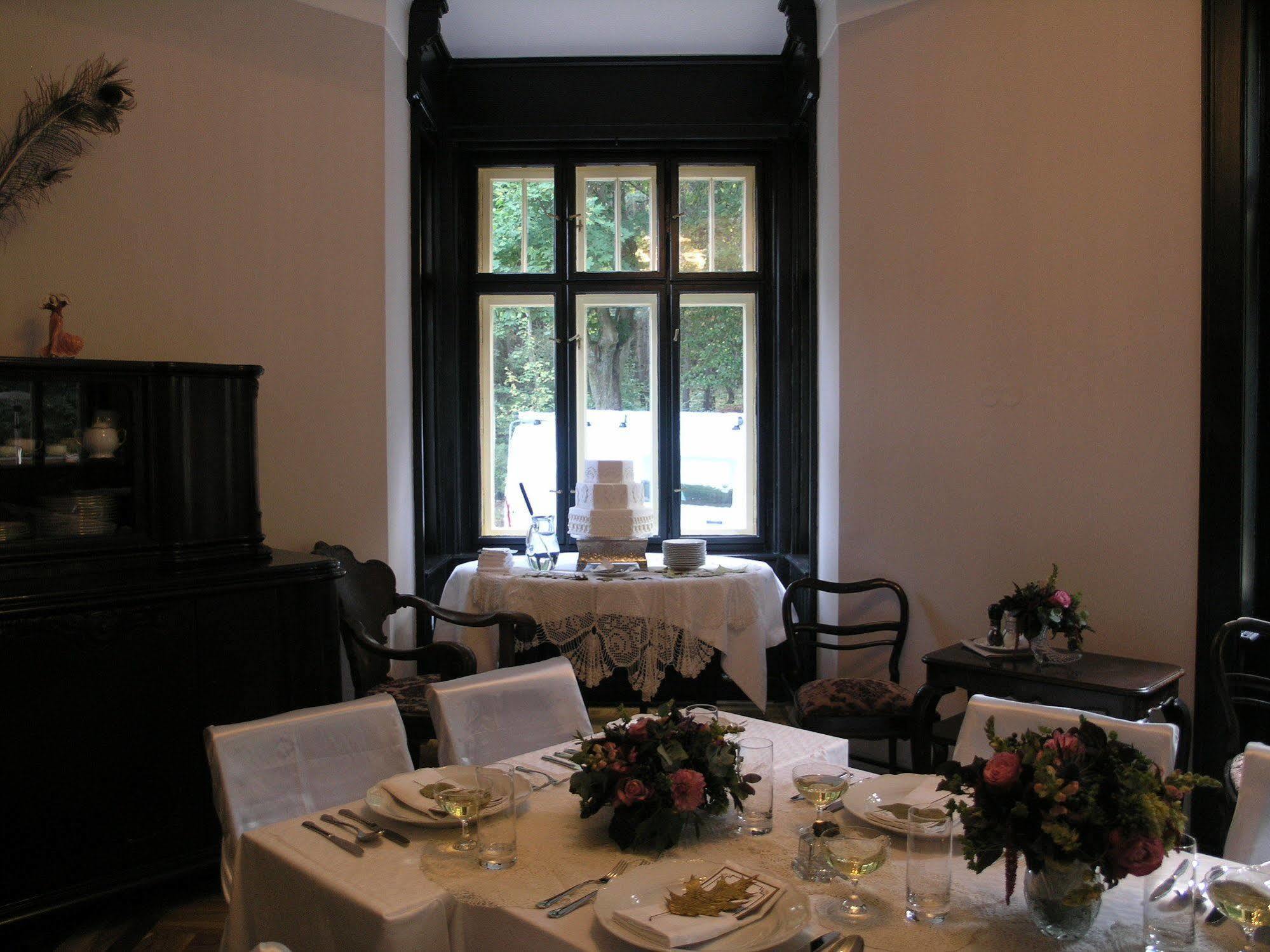 Vila Olga Jevany Buitenkant foto